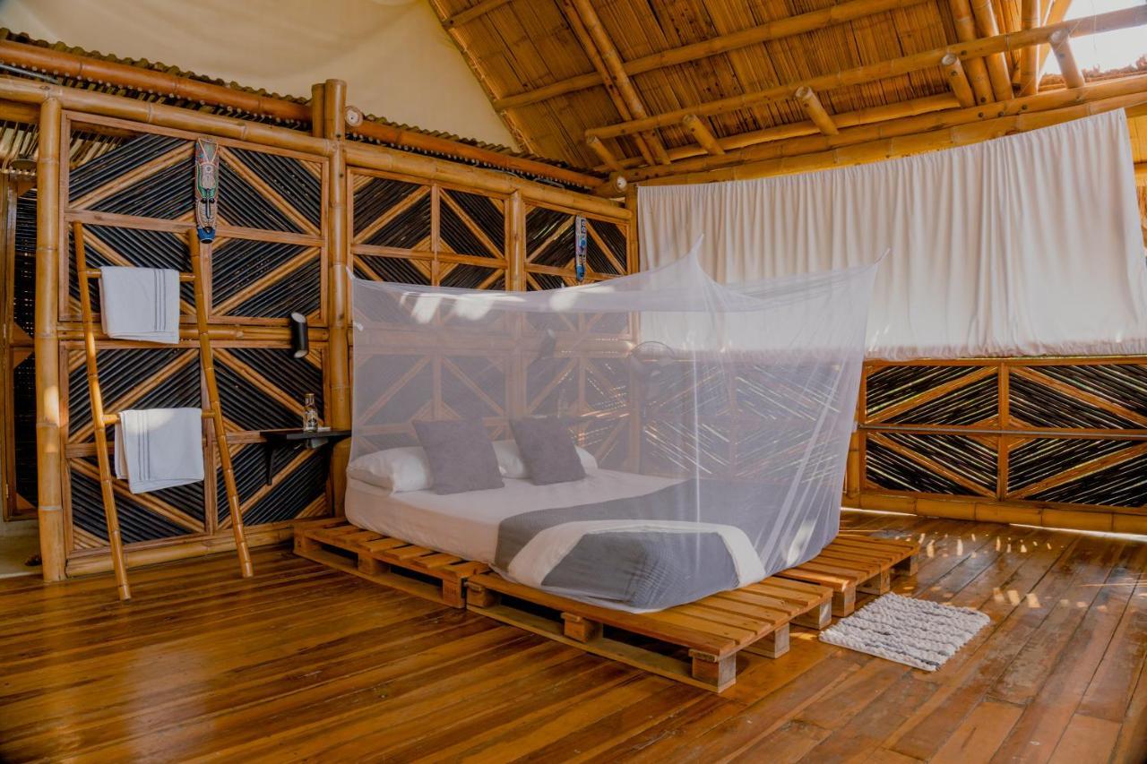 Niuwi Hostel ブリタカ エクステリア 写真